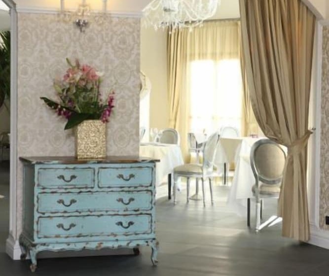 Отель Marina Holiday & Spa