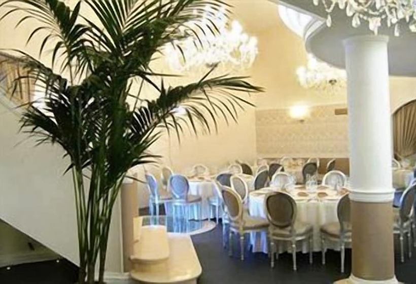 Отель Marina Holiday & Spa