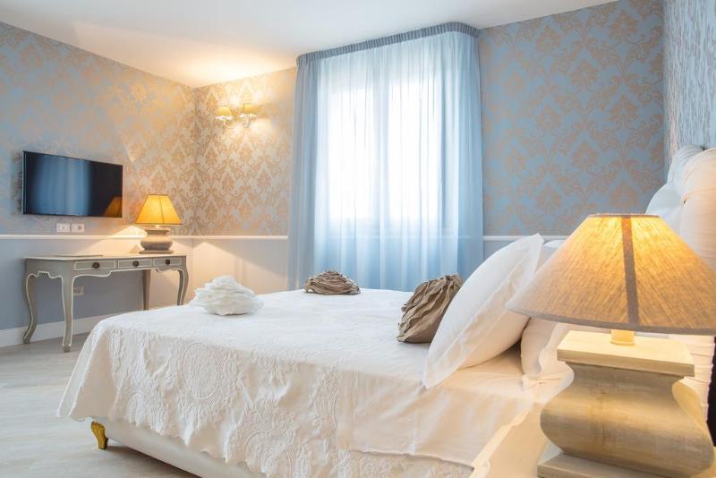 Отель Marina Holiday & Spa