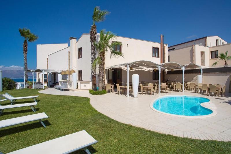 Отель Marina Holiday & Spa