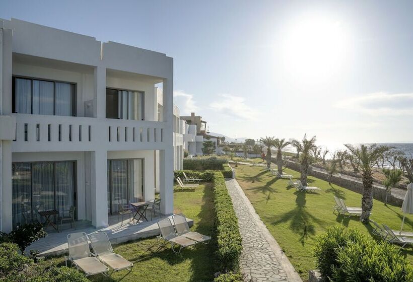 فندق Maritimo Beach