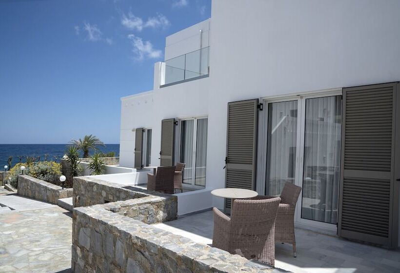 فندق Maritimo Beach