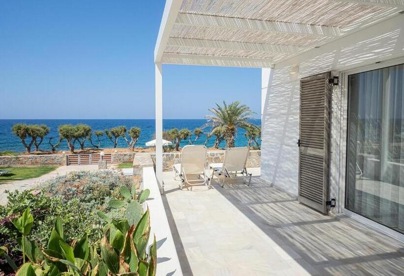 فندق Maritimo Beach