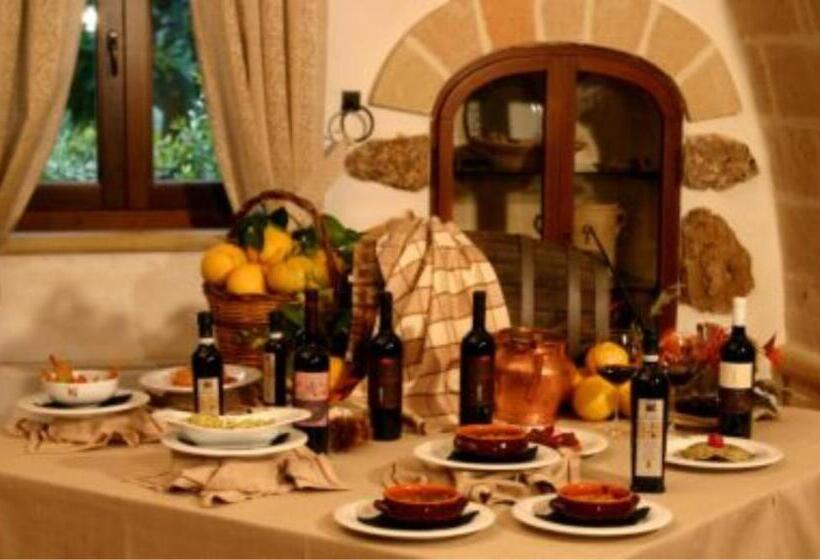 فندق Masseria Bosco & Masseria Strazzati