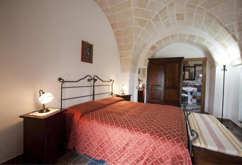 فندق Masseria Bosco & Masseria Strazzati