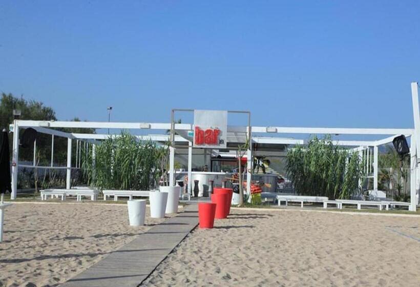 בית מלון כפרי Masseria Fortificata Donnaloia