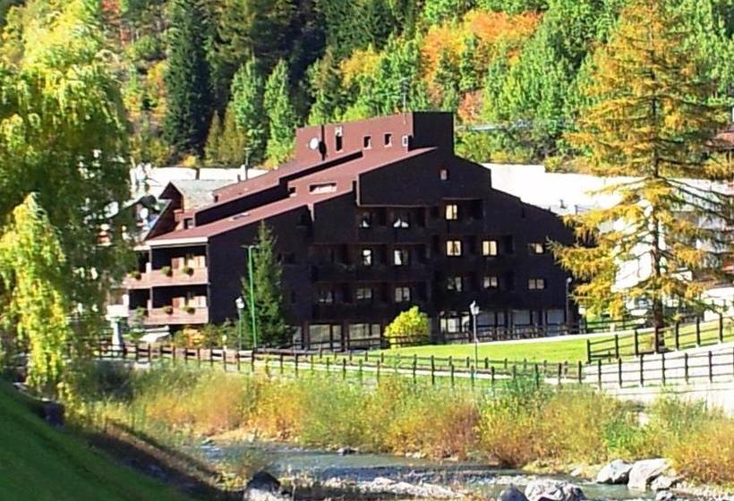 ホテル National Park