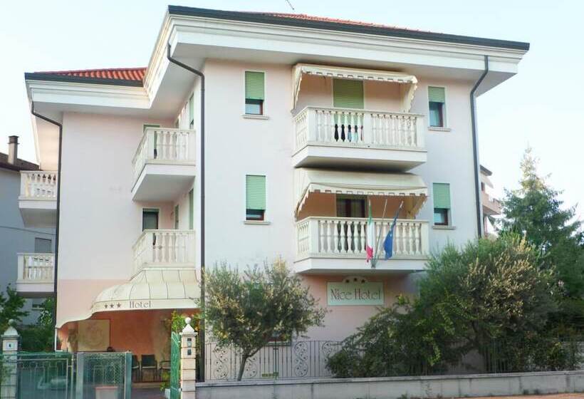 ホテル Nice