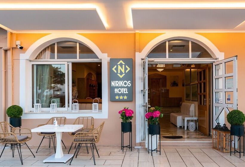 호텔 Nirikos