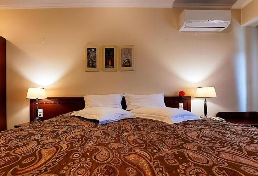 בית מלון כפרי Nostos