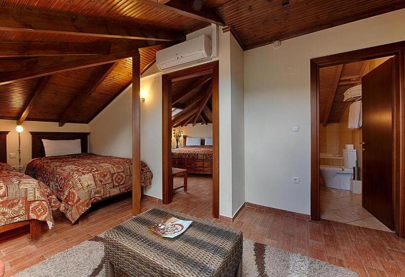 בית מלון כפרי Nostos