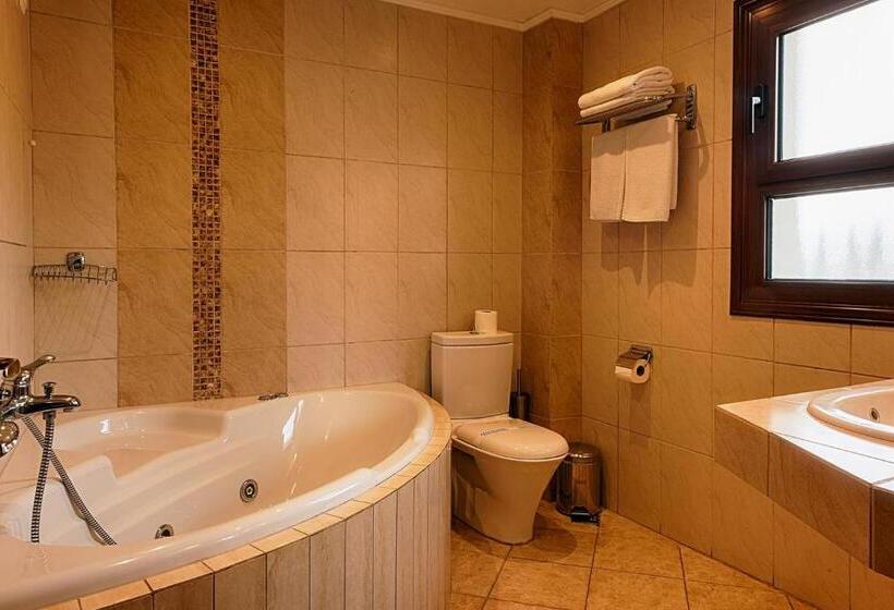 בית מלון כפרי Nostos