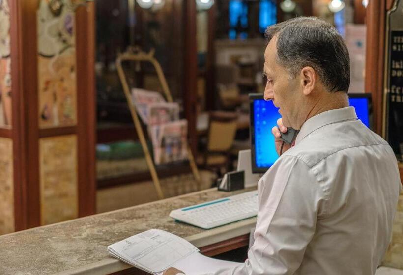 فندق Oglakcioglu Park Boutique