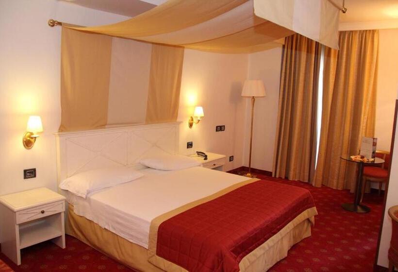 فندق Palace Savuto