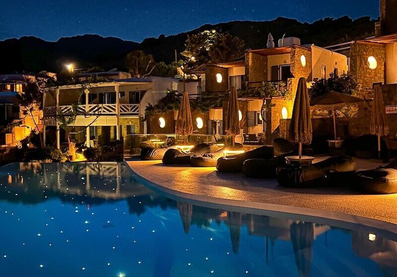 בית מלון כפרי Panormos Village