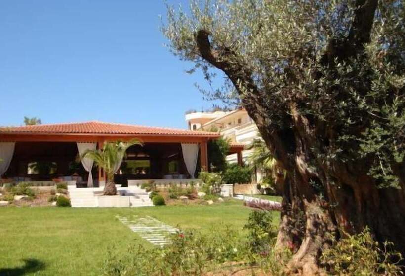 فندق Parco Serrone