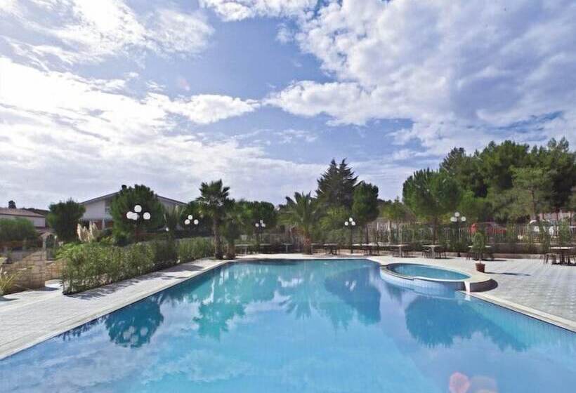 فندق Parco Serrone