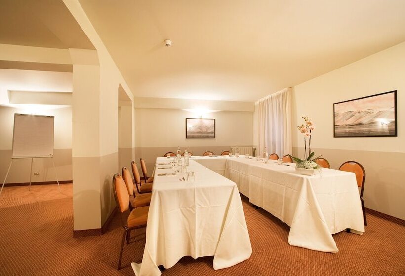 Отель Parigi 2 & Spa