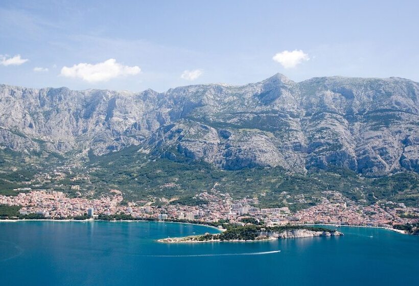 ホテル Park Makarska