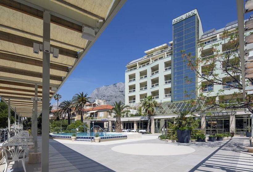 ホテル Park Makarska