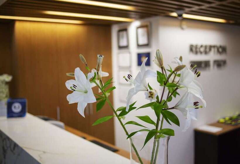 ホテル Park Makarska