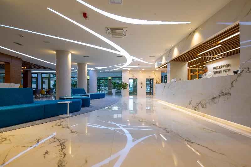 ホテル Park Makarska