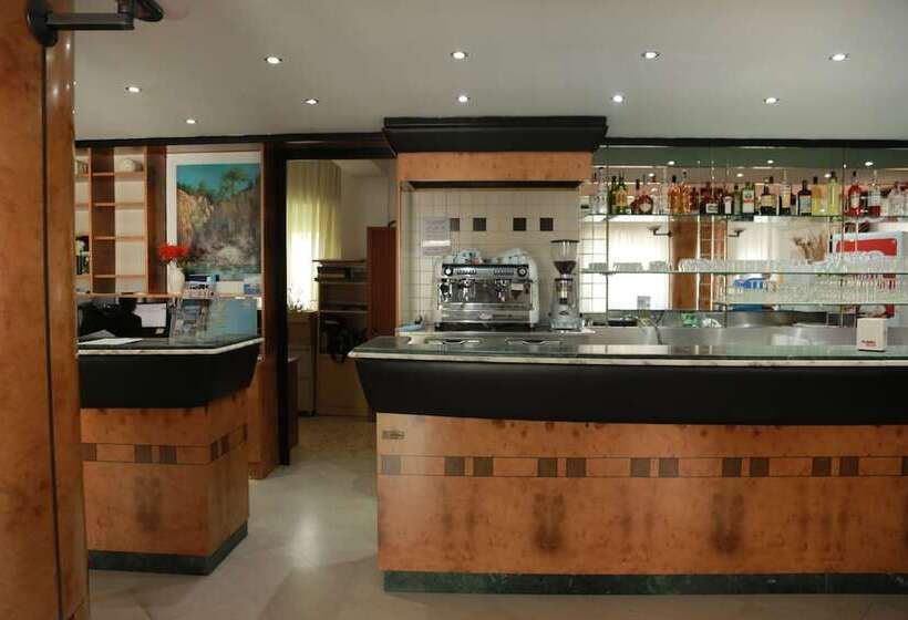 בית מלון כפרי Pineta