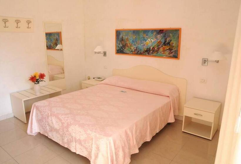 בית מלון כפרי Pineta