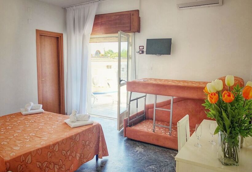 בית מלון כפרי Pineta