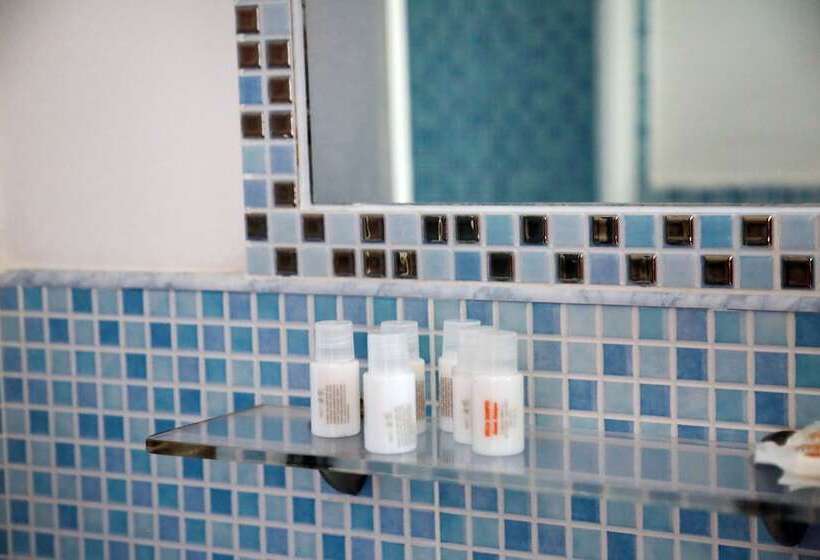 בית מלון כפרי Pineta