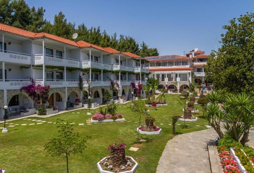 ホテル Porfi Beach