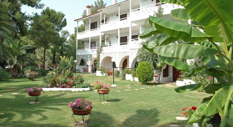 ホテル Porfi Beach