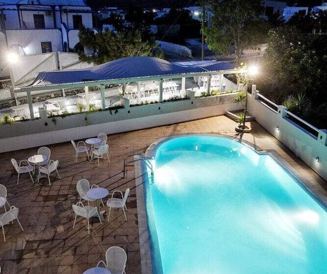 فندق Privee Santorini