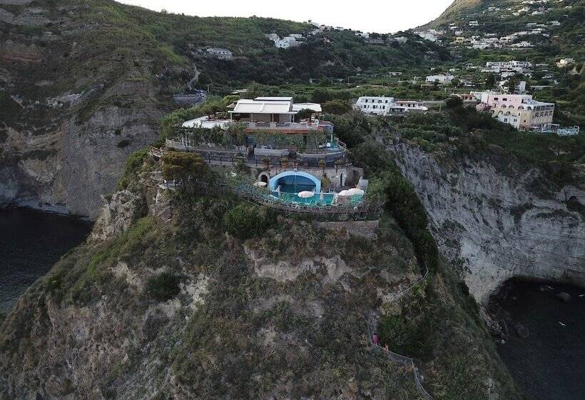 Отель Punta Chiarito Resort