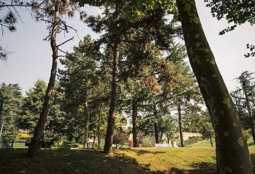 בית מלון כפרי Relais Chateaux Da Vittorio