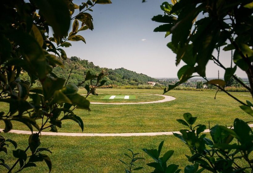 בית מלון כפרי Relais Chateaux Da Vittorio