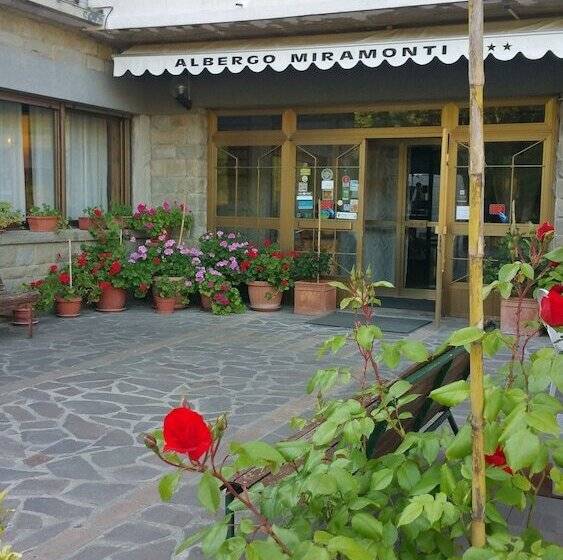 호텔 Ristorante Miramonti