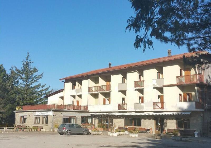 호텔 Ristorante Miramonti