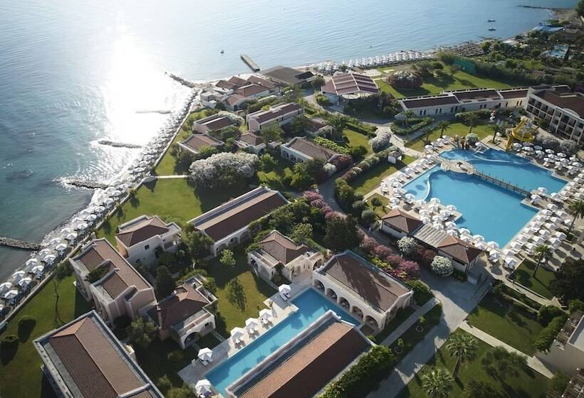 فندق Roda Beach Resort & Spa
