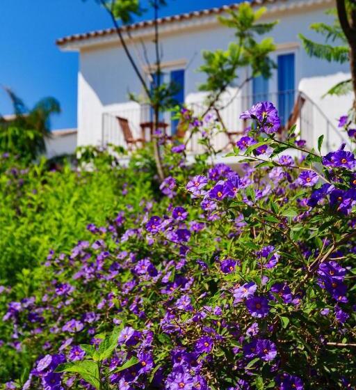 Отель Sant Efis