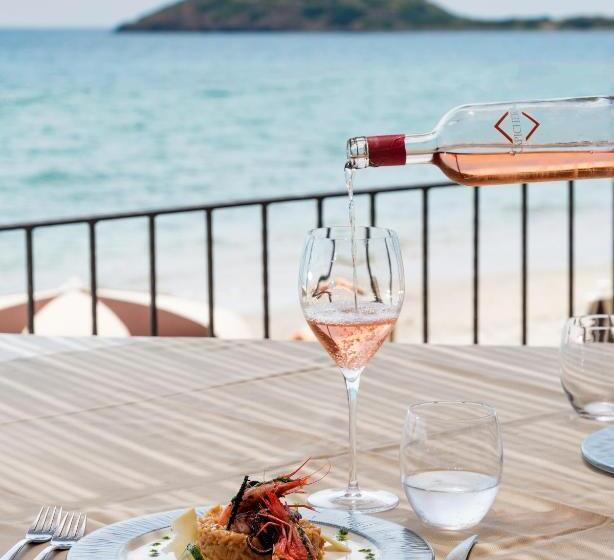 Отель Sant Efis