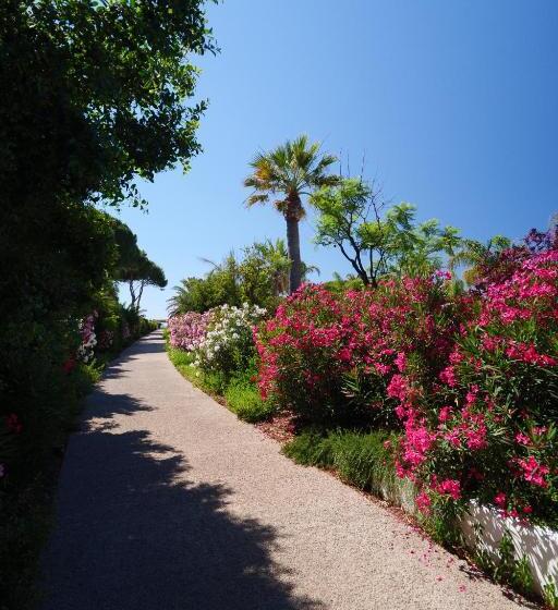 Отель Sant Efis