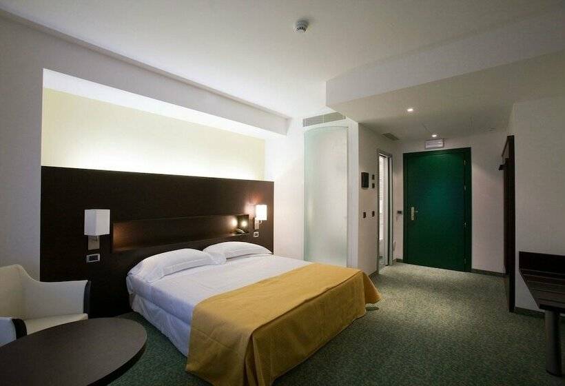 בית מלון כפרי Senator