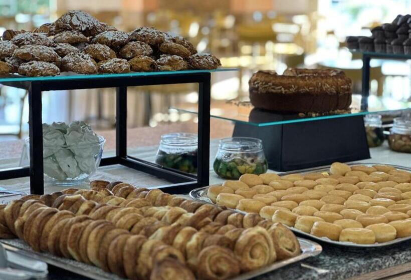 בית מלון כפרי Thàlas Club