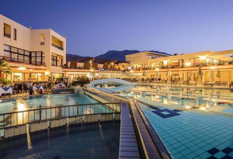 ホテル Vantaris Palace