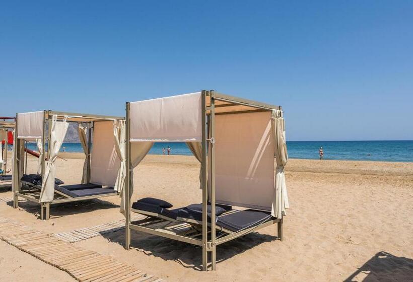 ホテル Vantaris Palace