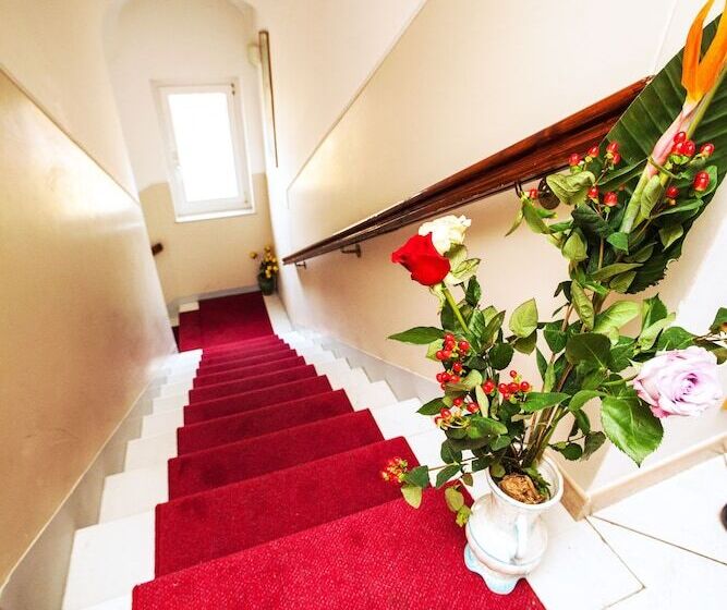 هتل Villa Il Castagno