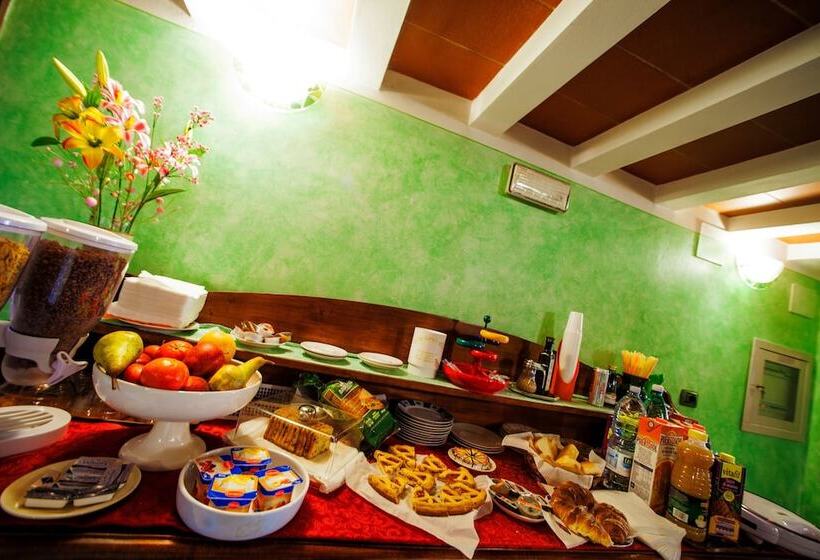 هتل Villa Il Castagno