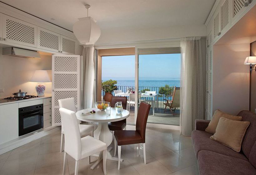 Отель Villa Oasis Residence