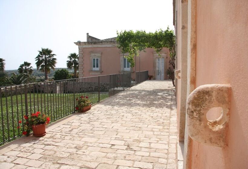 ホテル Villa Principe Di Belmonte